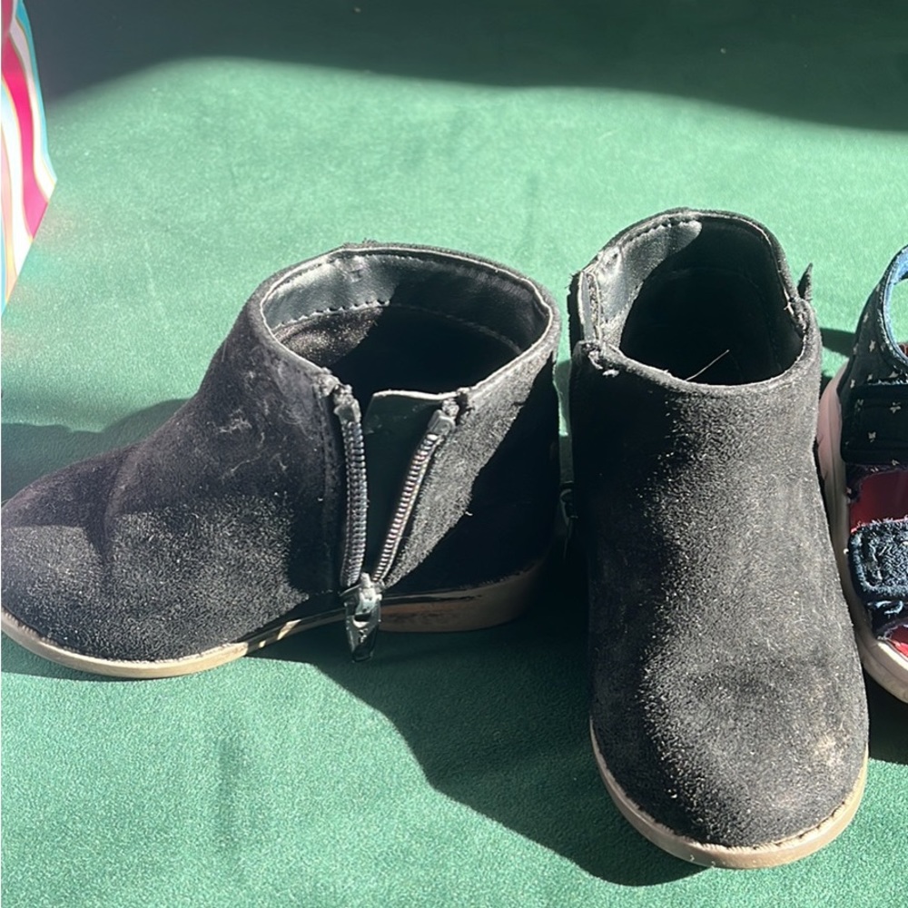 Baby shoes size 5 bundle